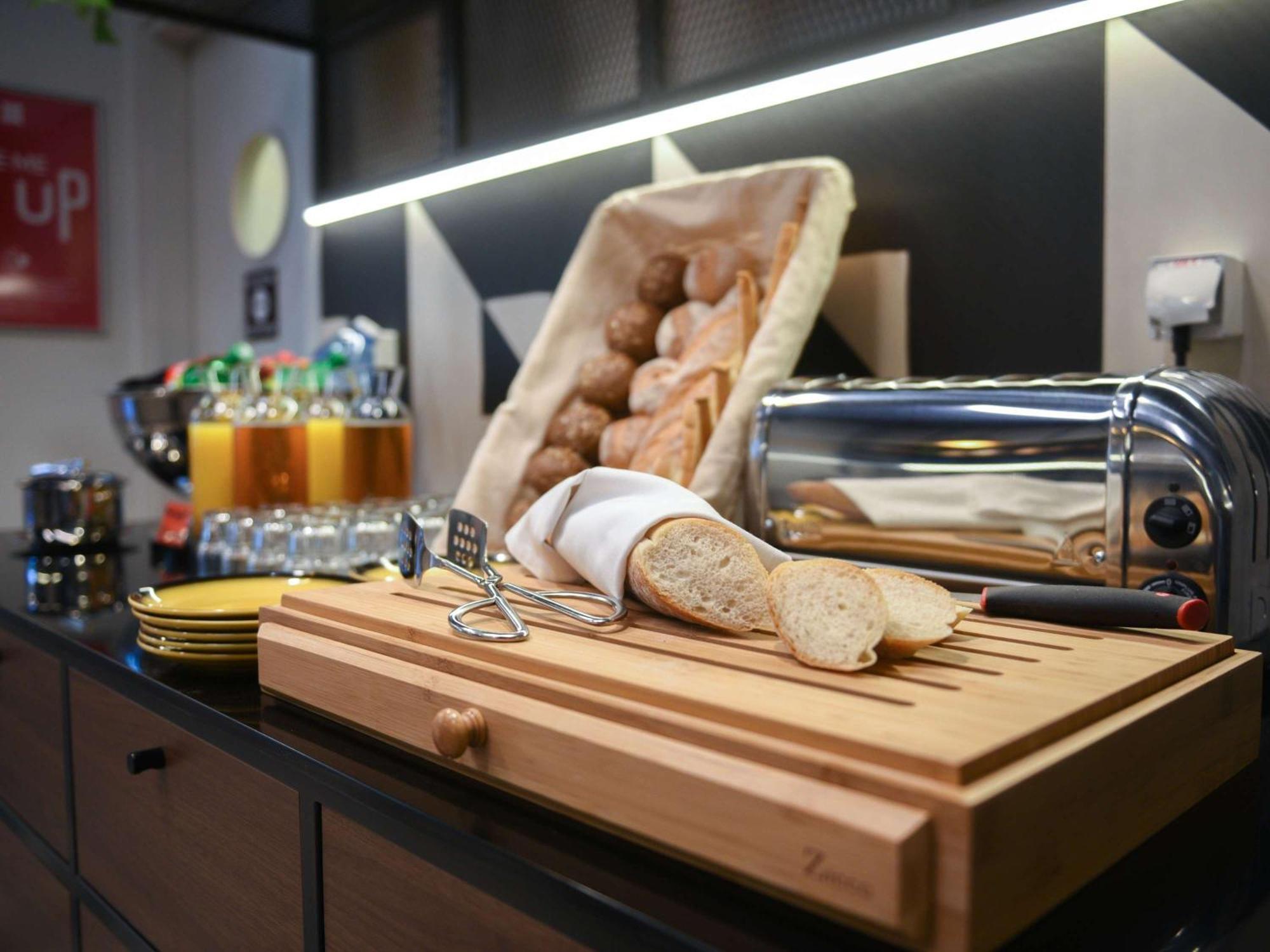 Ibis Baku City מראה חיצוני תמונה